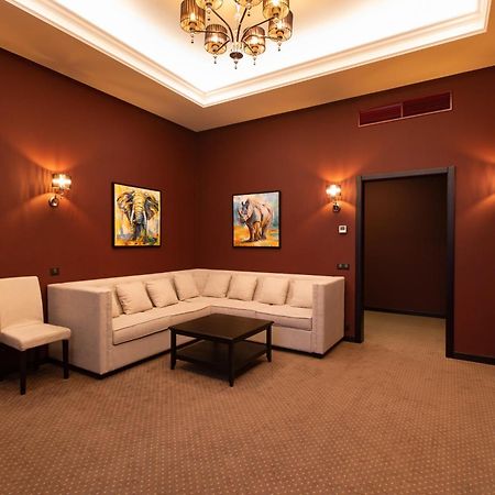 Tsunami Spa Hotel Dnipro Eksteriør billede