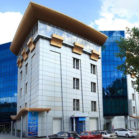 Tsunami Spa Hotel Dnipro Eksteriør billede