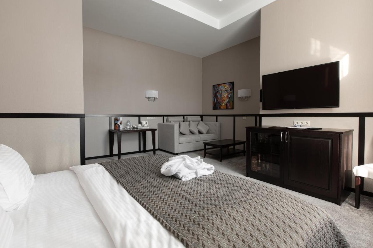 Tsunami Spa Hotel Dnipro Eksteriør billede