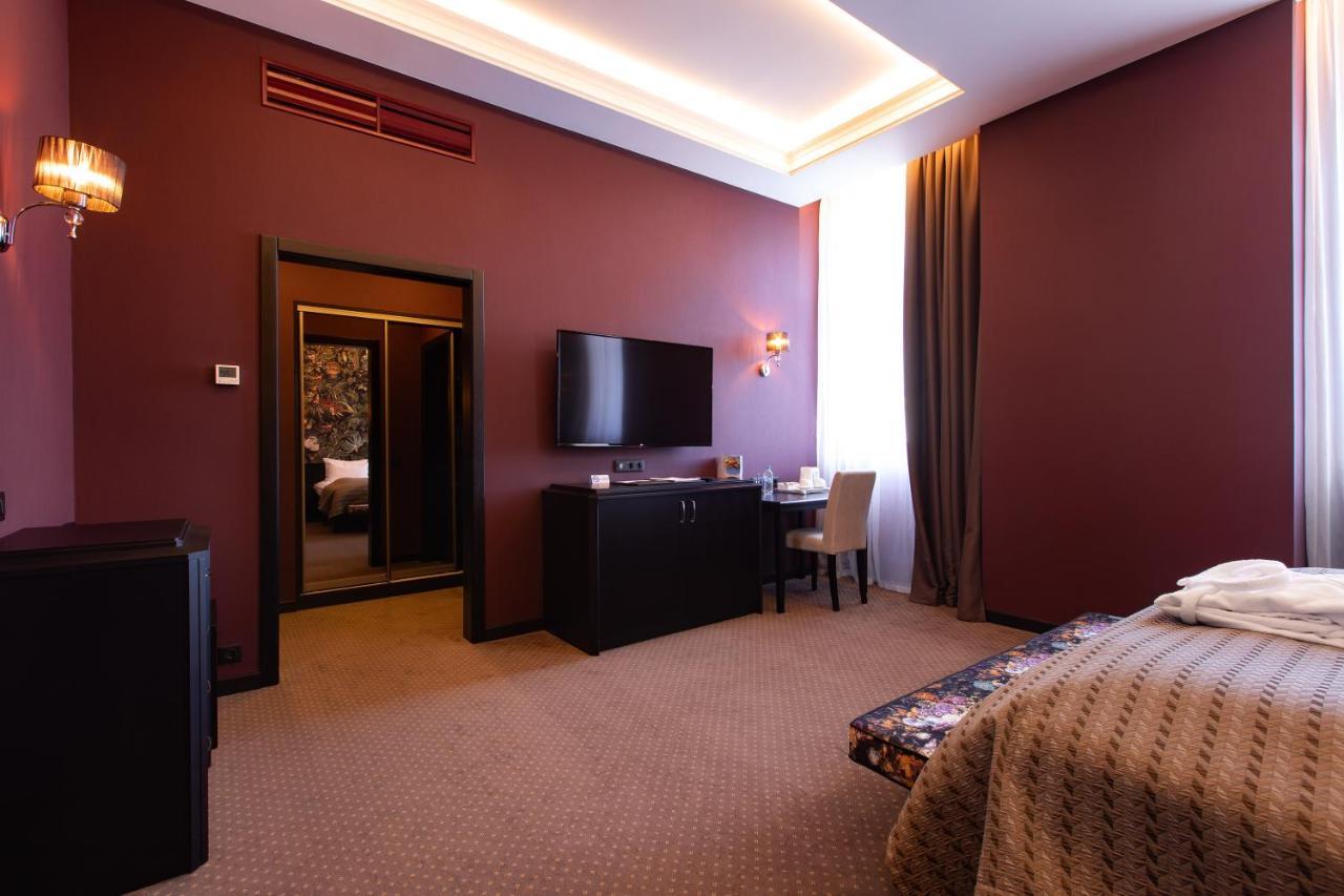 Tsunami Spa Hotel Dnipro Eksteriør billede