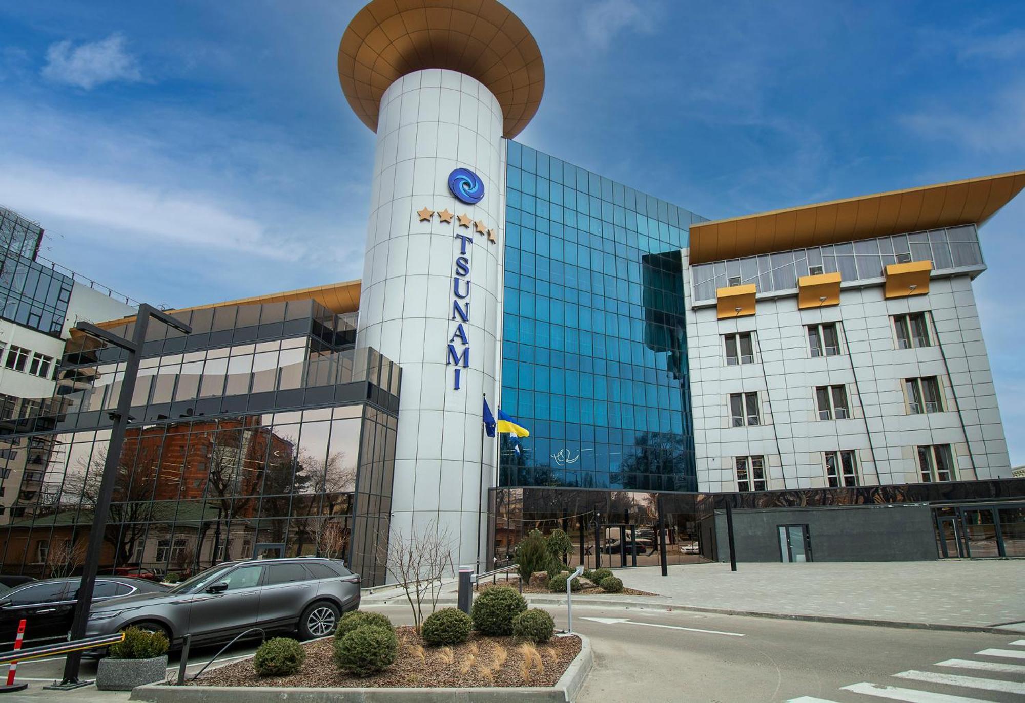 Tsunami Spa Hotel Dnipro Eksteriør billede