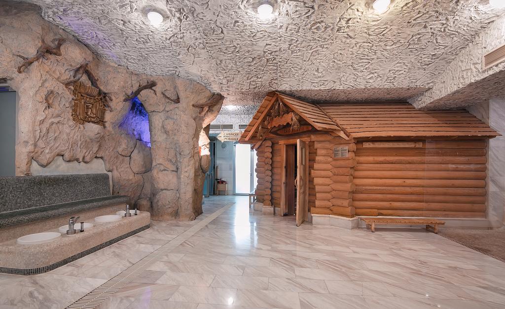 Tsunami Spa Hotel Dnipro Eksteriør billede