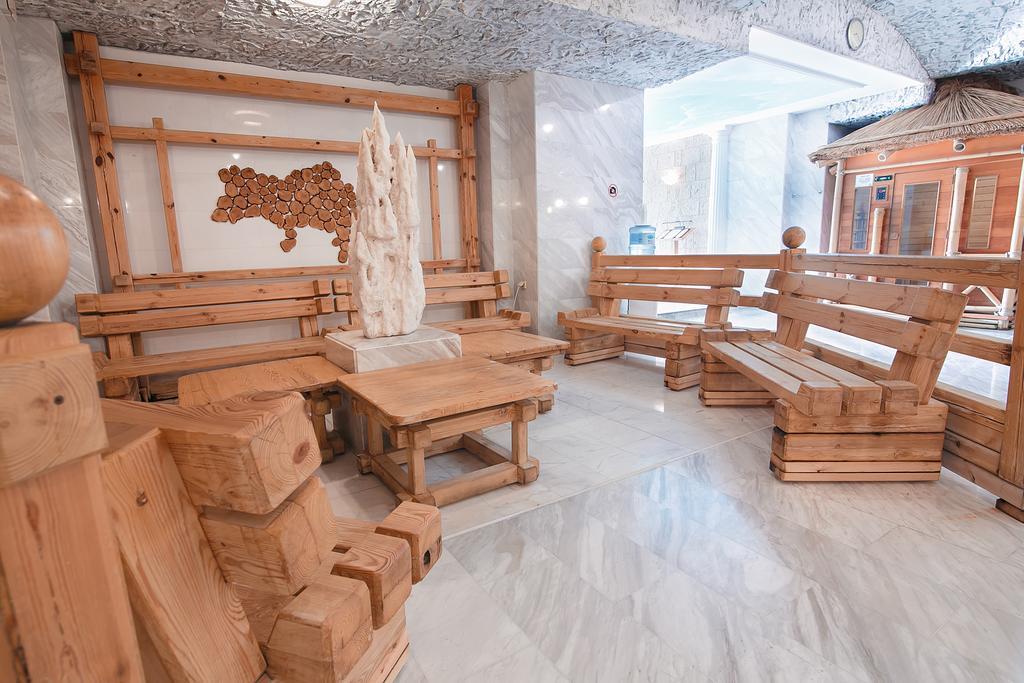 Tsunami Spa Hotel Dnipro Eksteriør billede